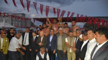 TÜM DÜNYA PASİNLER’DE  PAŞPEHLİVAN ‘GÖR’DÜ!