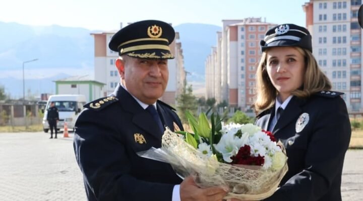 ÇİÇEKLERLE KARŞILANDI ERZURUM EMNİYET’İ AY’A EMANET