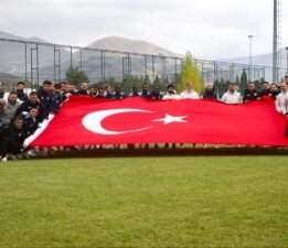 DADAŞ’TAN AY-YILDIZLI ANTENMAN